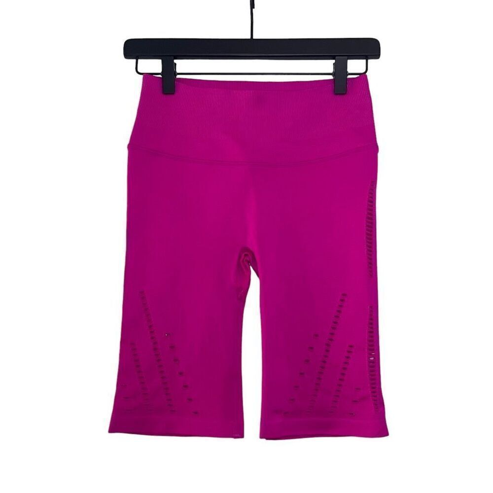 Victoria’s Secret Pink Victoria Sport Hot Pink Laser Cut Biker Shorts size Mediu
